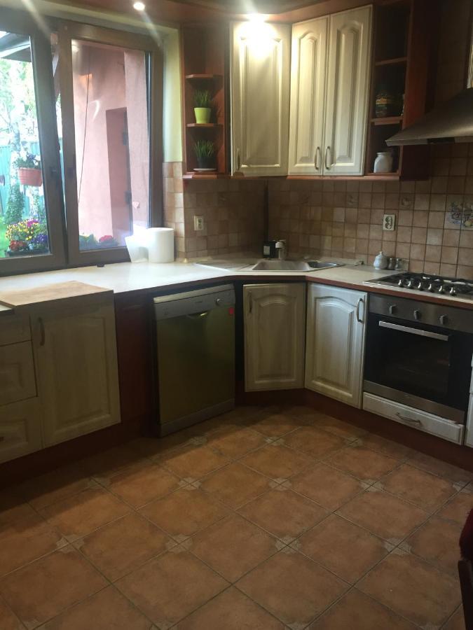 Samodzielny Pokoj W Wygodnym Domu Z Parkingiem Apartment Piaseczno  Luaran gambar
